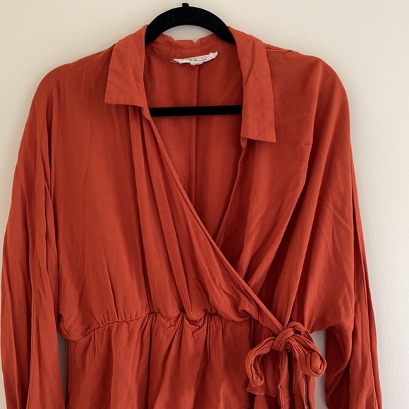 Beautiful Rust Orange Blouse! - Picture 4 of 9